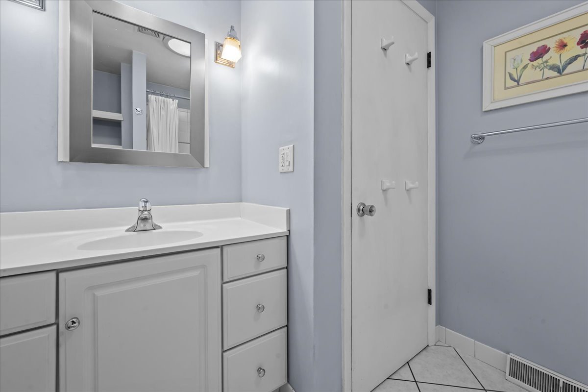 711 Quassey Avenue Property Photo 23