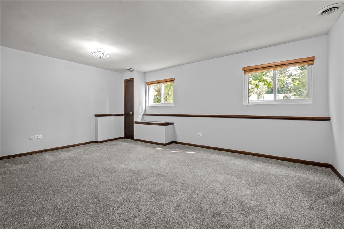 711 Quassey Avenue Property Photo 27