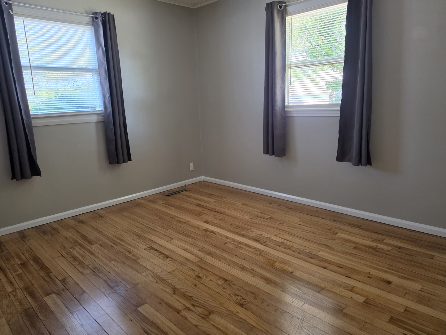 102 E Washington Street Property Photo 21