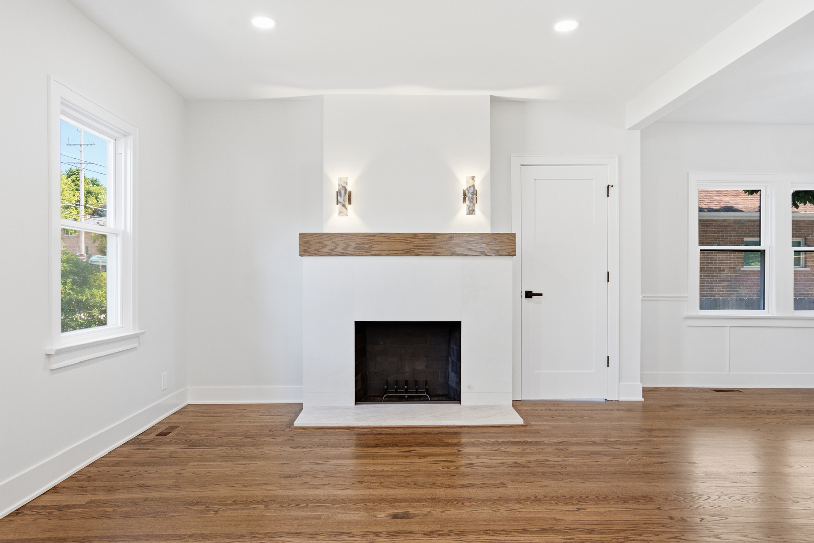 339 Prairie Avenue Property Photo 6