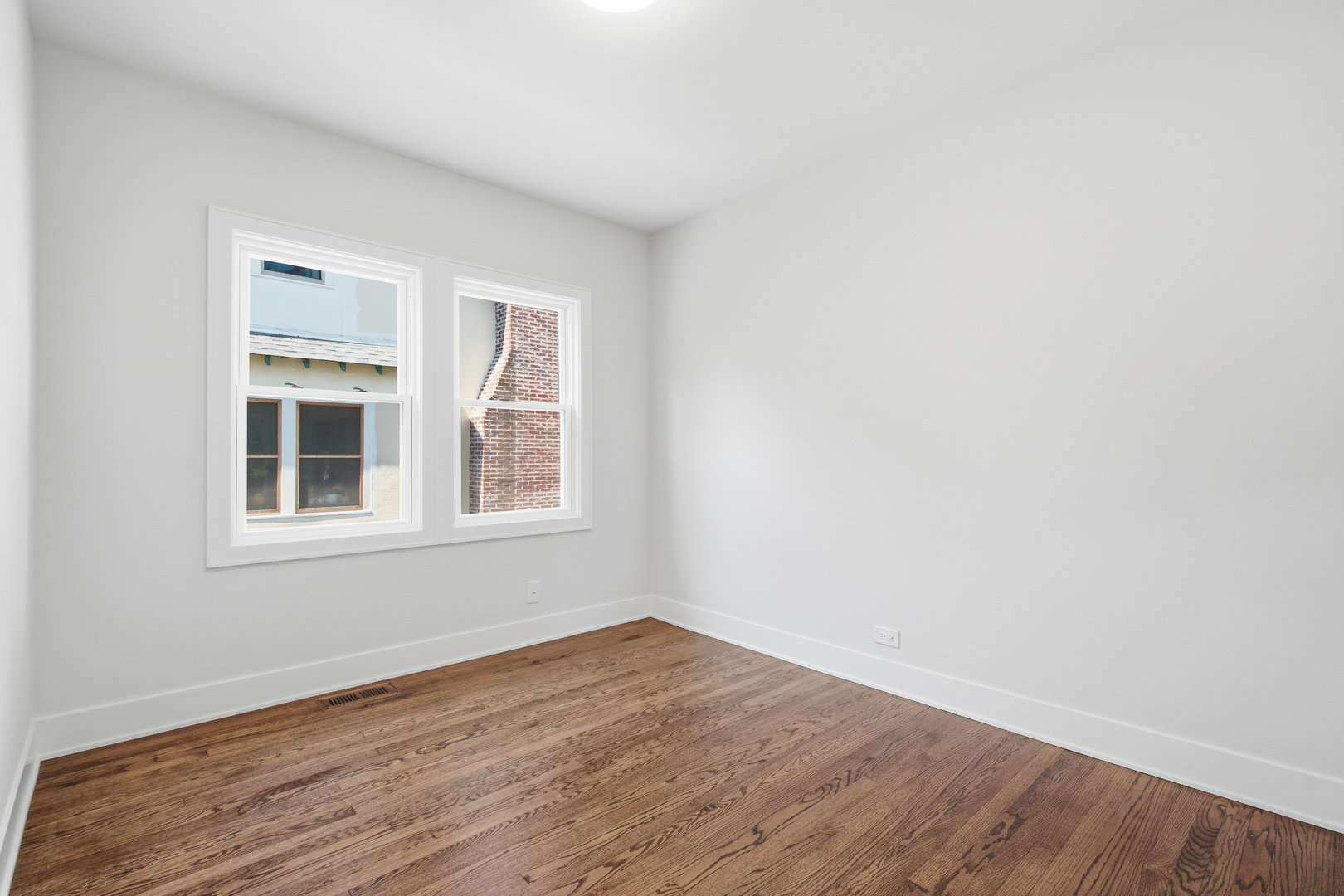 339 Prairie Avenue Property Photo 16