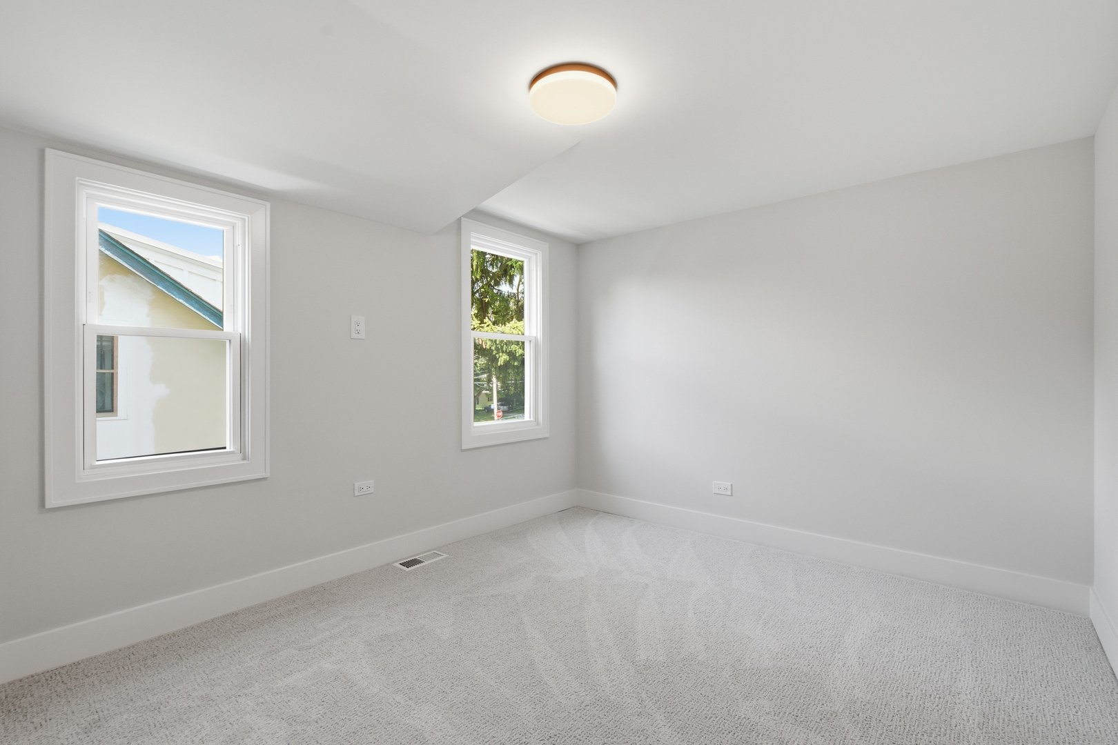 339 Prairie Avenue Property Photo 20