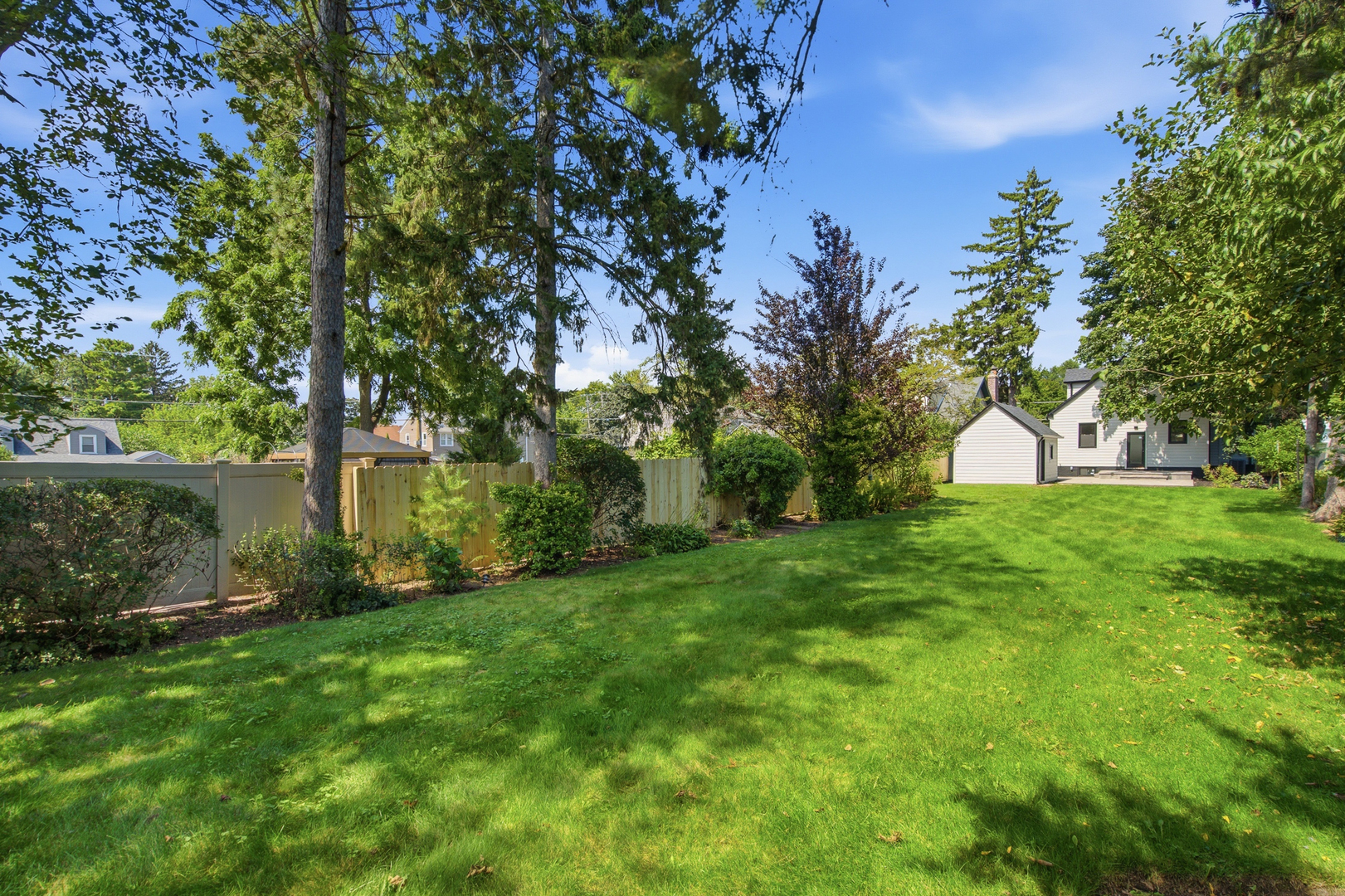 339 Prairie Avenue Property Photo 34