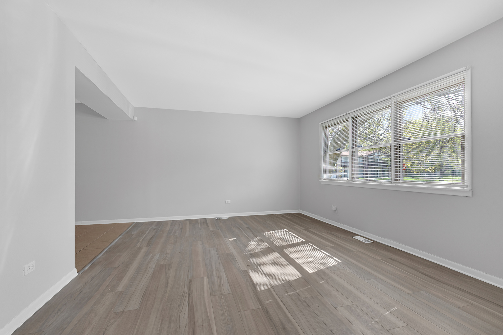 4141 191st Court Property Photo 8