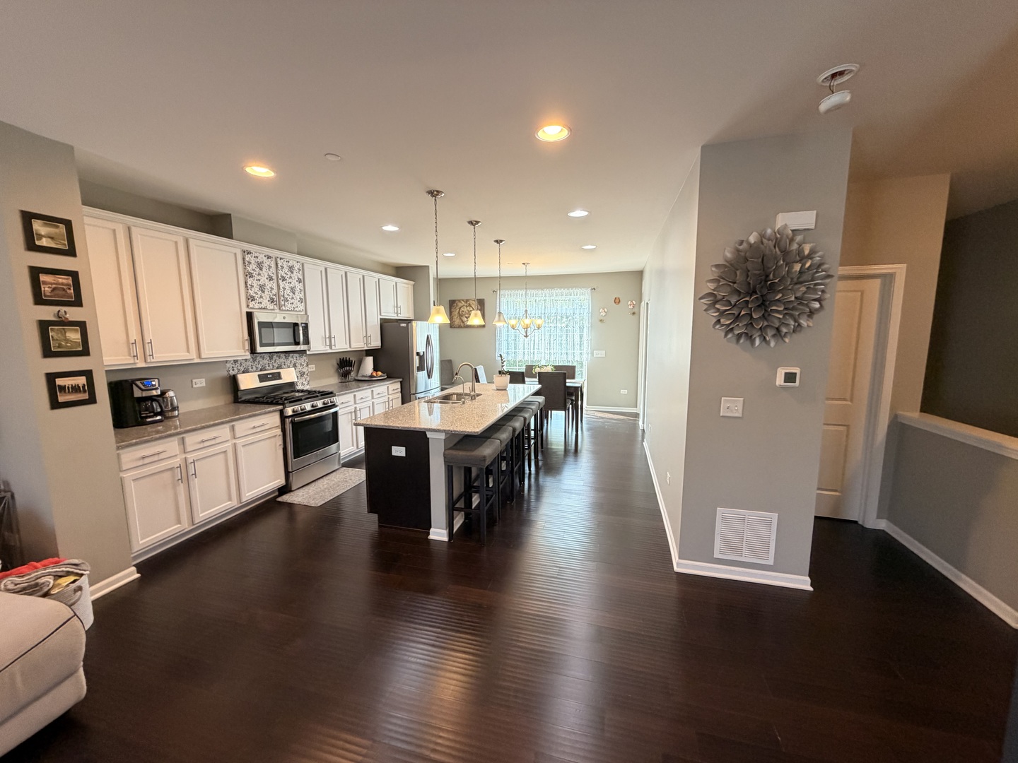 2527 Huntleigh Lane Property Photo 6