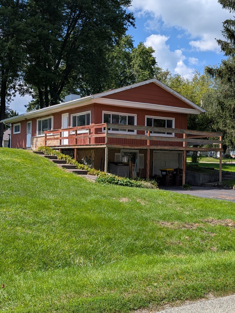 3815 W Lake Shore Drive Property Photo 1
