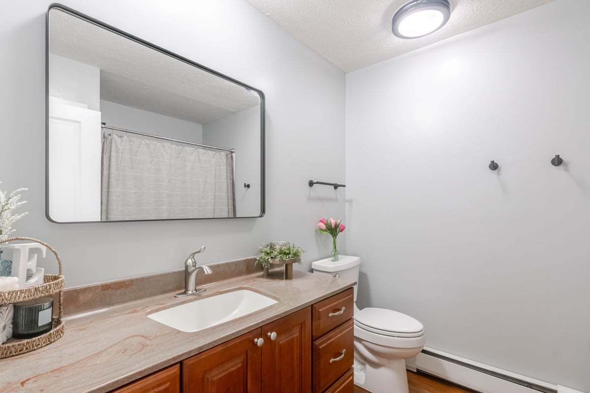 104 E Washington Drive Property Photo 17