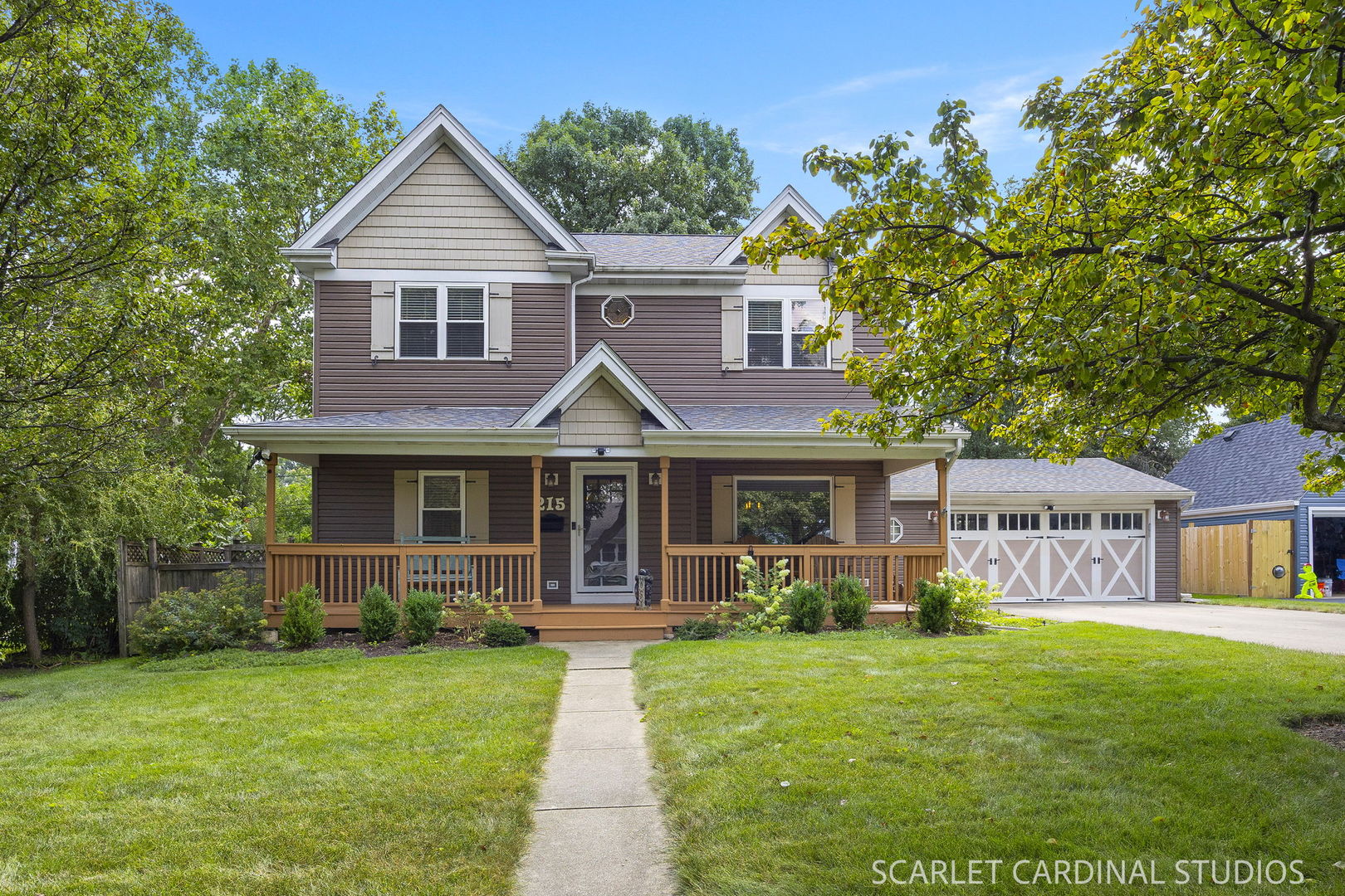 215 E Highland Avenue Property Photo 1