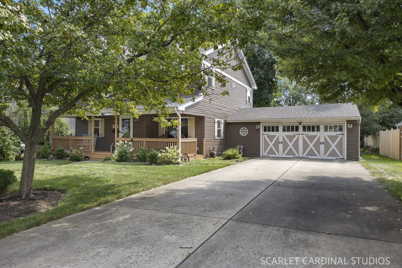 215 E Highland Avenue Property Photo 2