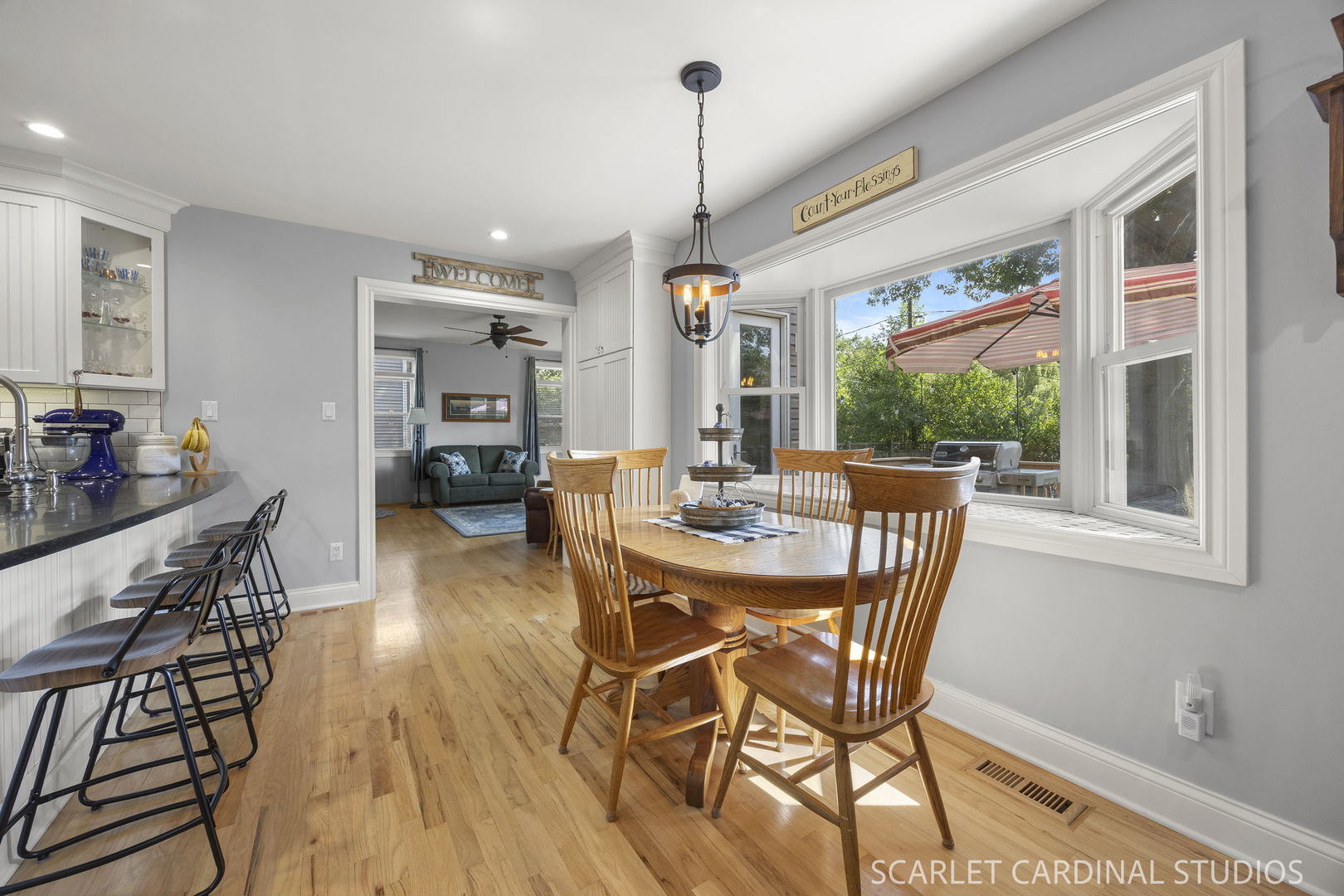 215 E Highland Avenue Property Photo 11