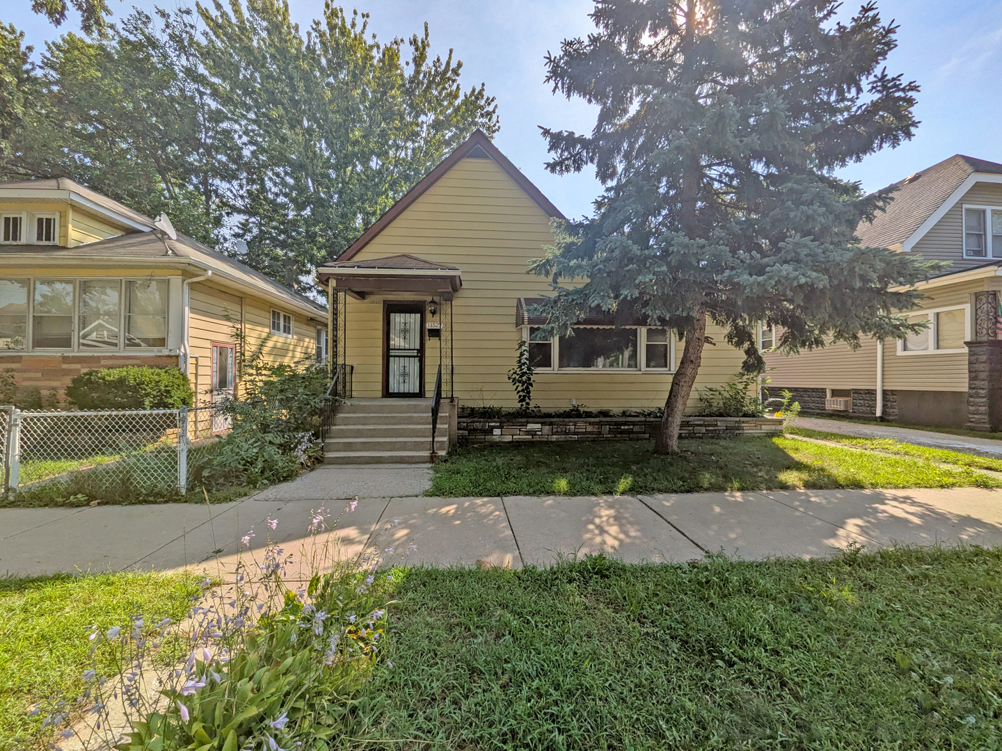 11833 S Harvard Avenue Property Photo 1
