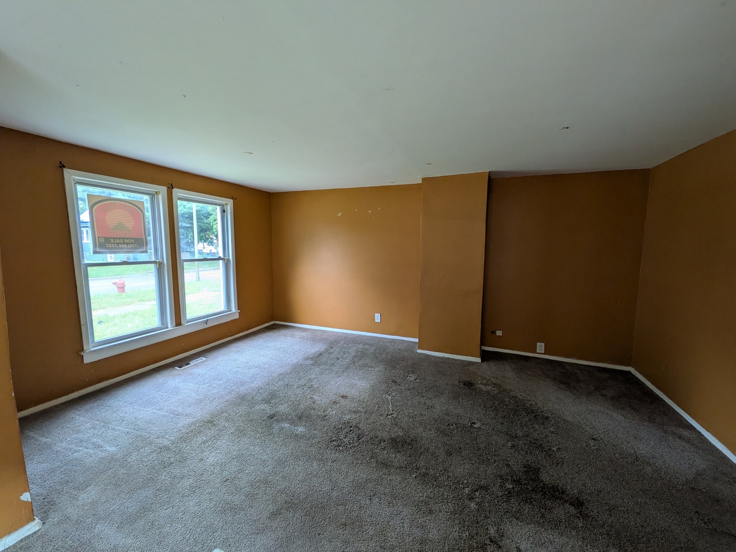 11833 S Harvard Avenue Property Photo 2