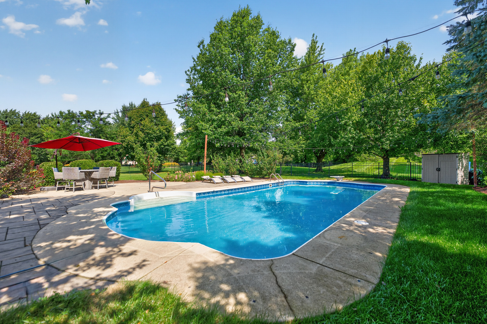 305 Windsor Circle Property Photo 47