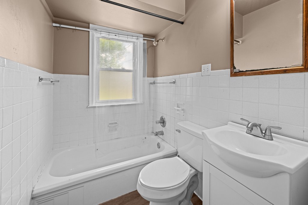 2919 42nd Street Property Photo 6