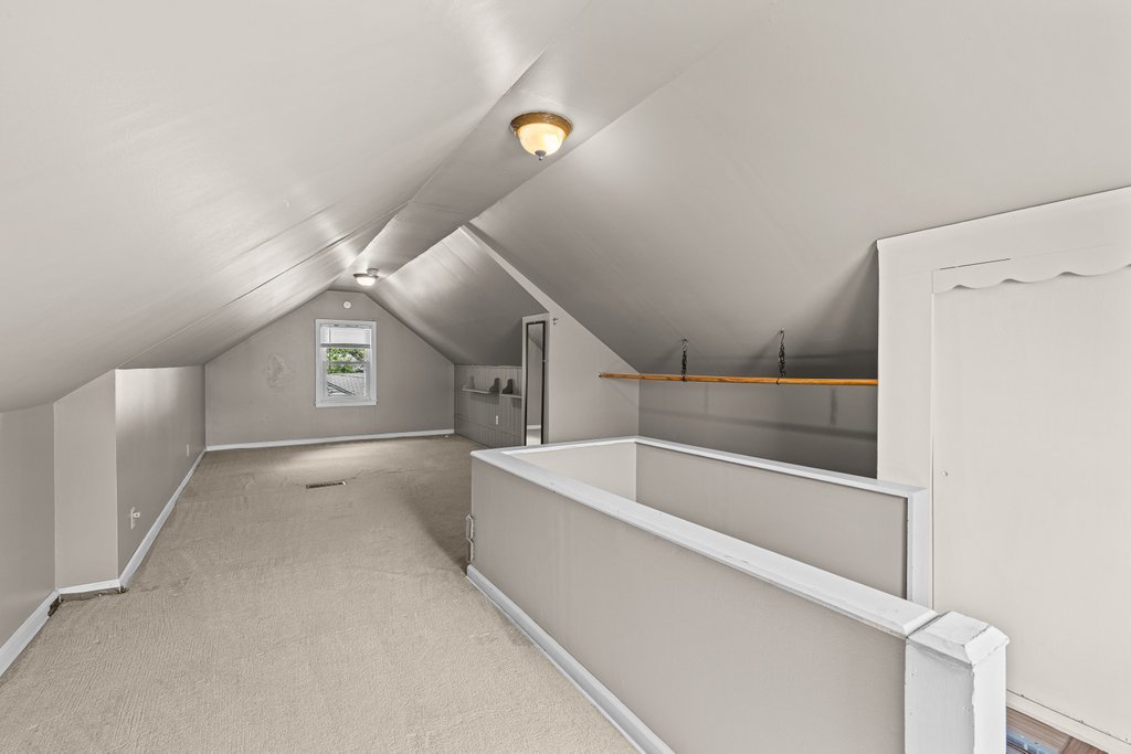 2919 42nd Street Property Photo 17