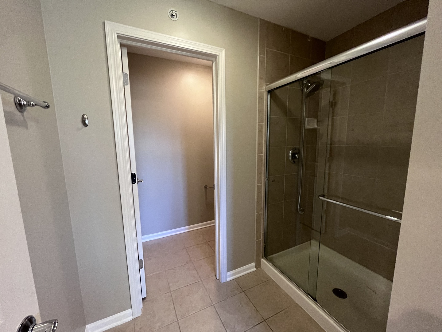 6384 Cunningham Court Property Photo 10