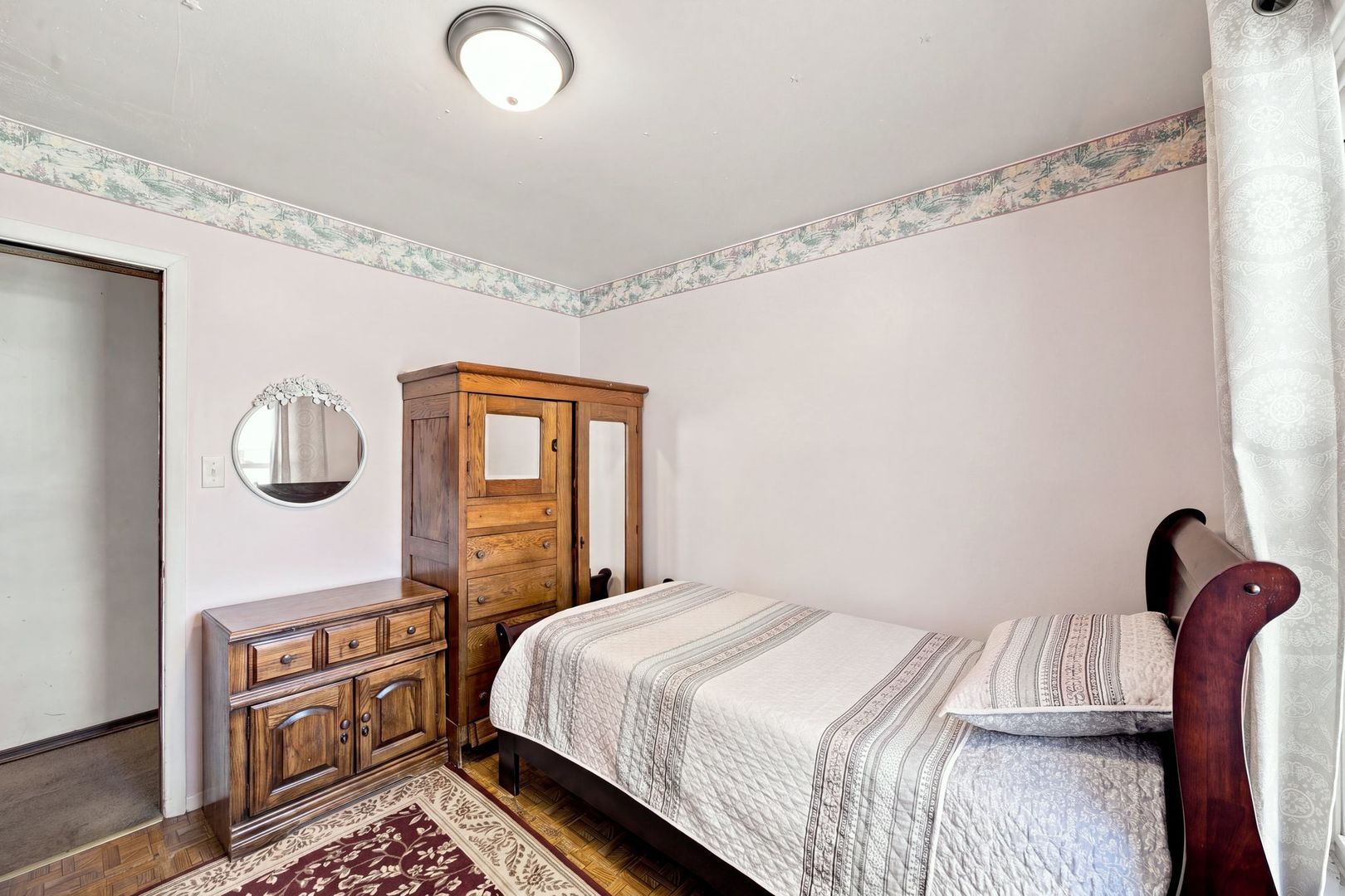 1725 Evergreen Avenue Property Photo 15