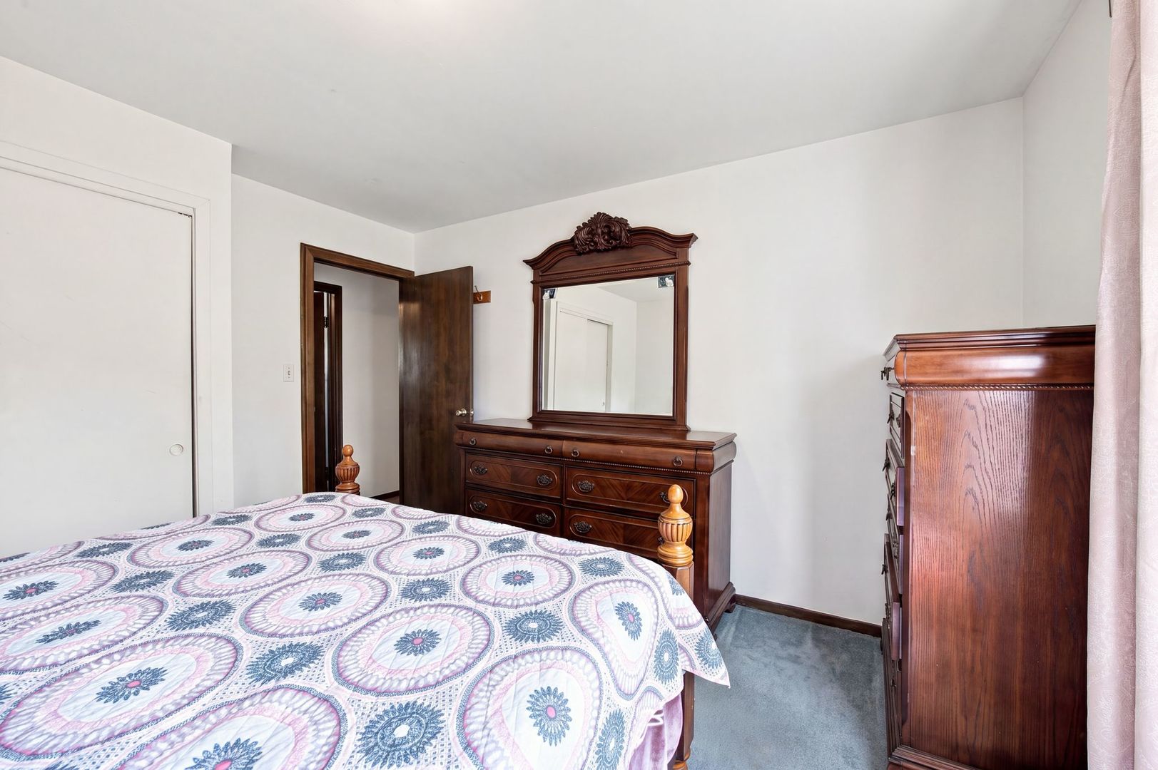 1725 Evergreen Avenue Property Photo 17