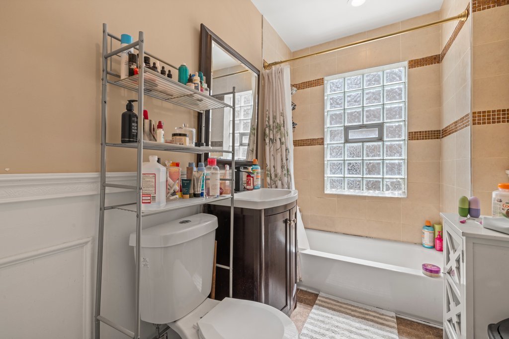 6605 S Whipple Street Property Photo 25