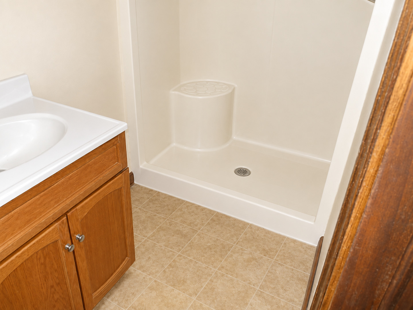 408 E Saint Petersburg Street Property Photo 7
