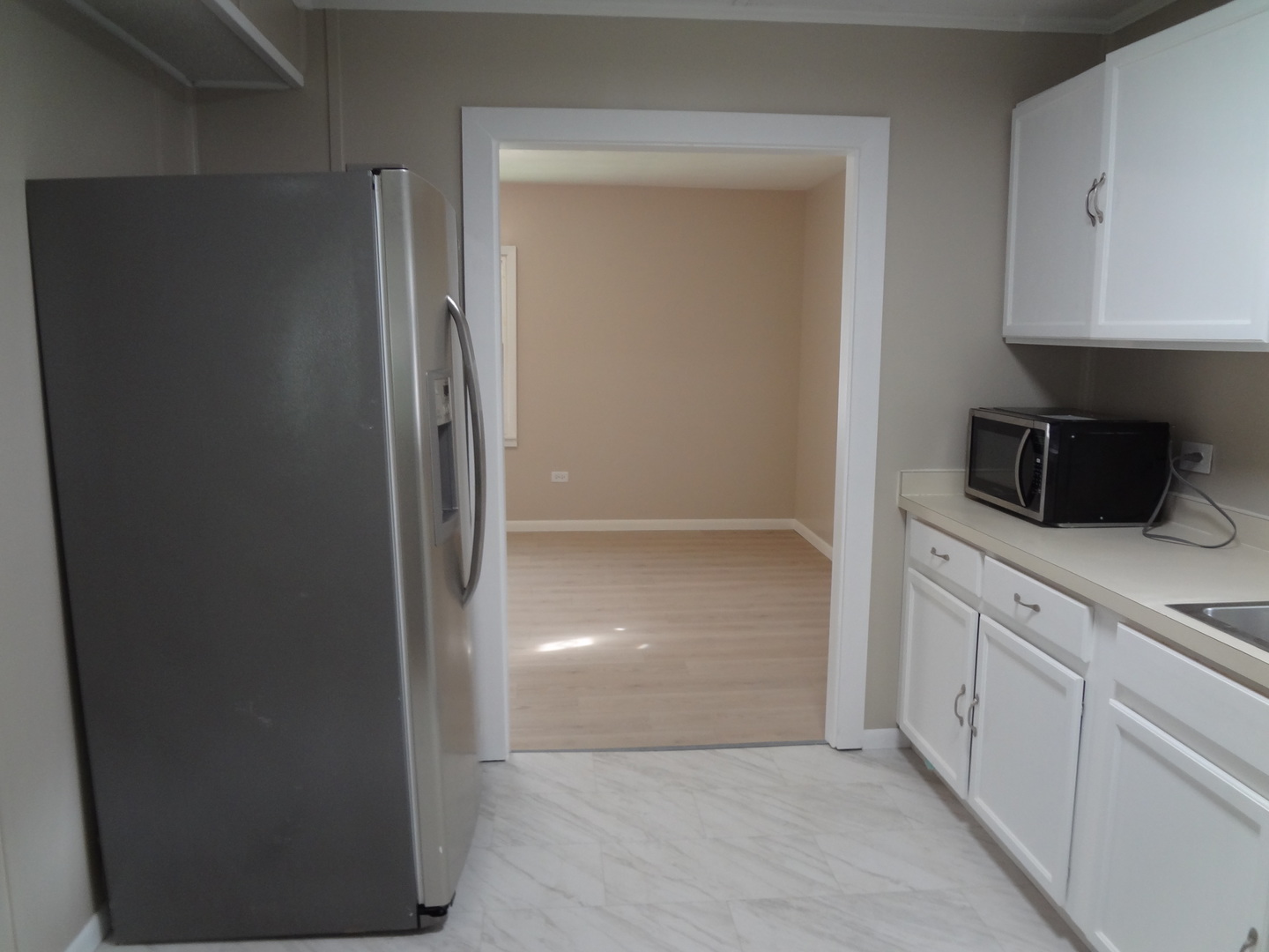 379 E Lincoln Street Property Photo 6