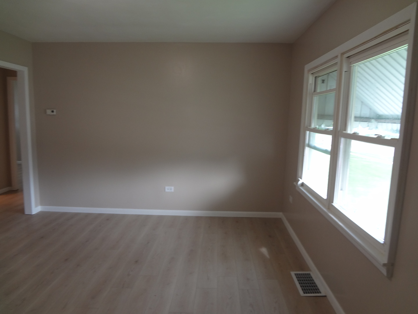 379 E Lincoln Street Property Photo 19