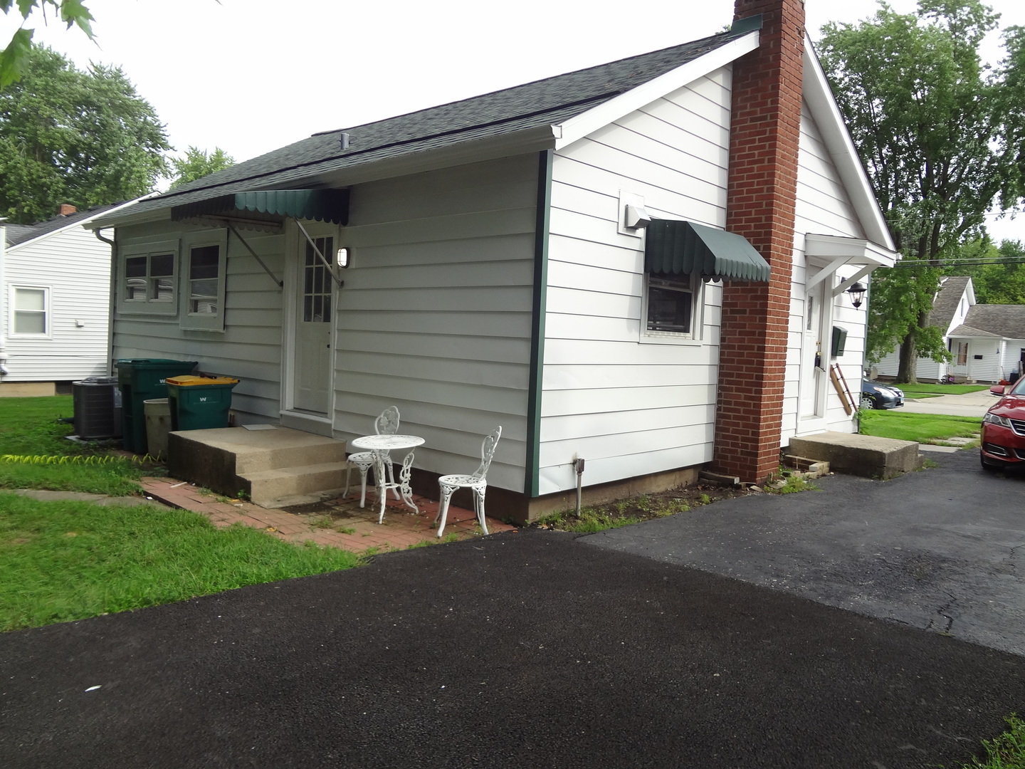379 E Lincoln Street Property Photo 24