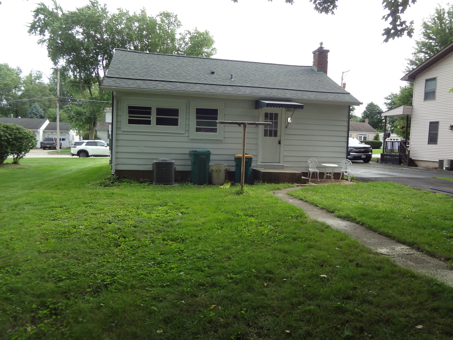 379 E Lincoln Street Property Photo 25