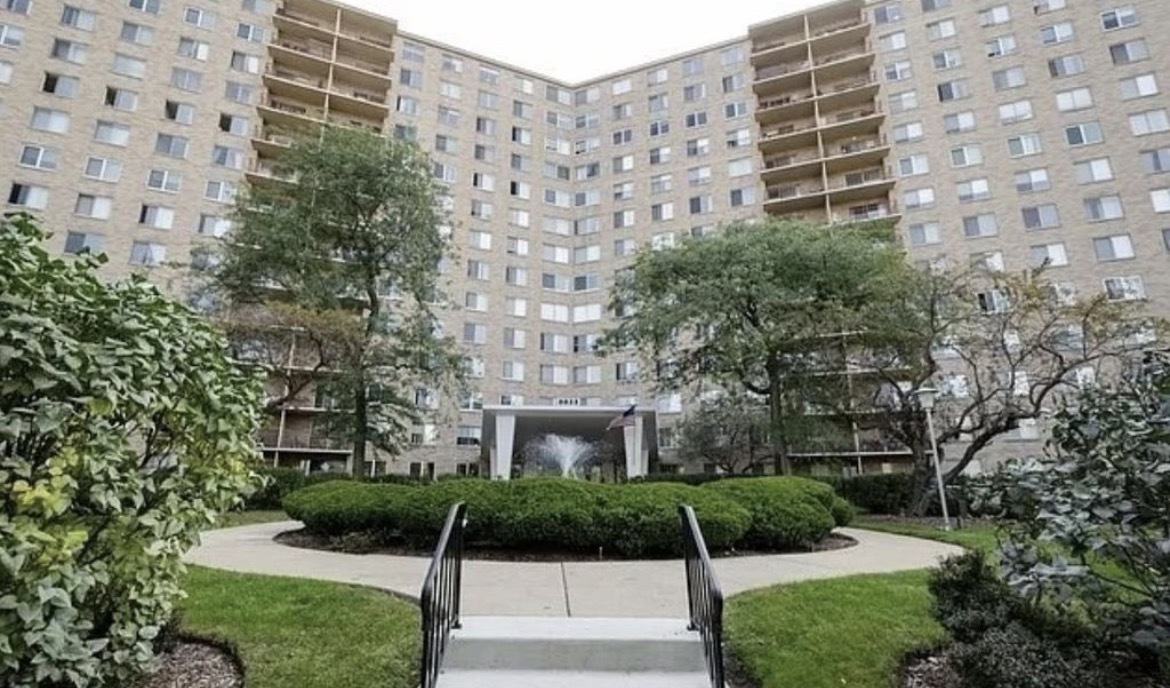 6833 N Kedzie Avenue 1009 Property Photo 1