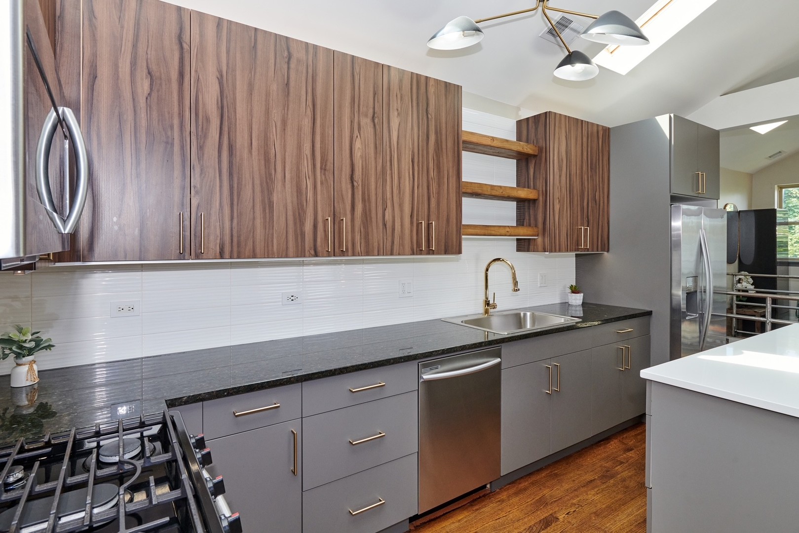 2921 W Washington Boulevard 3 Property Photo 5