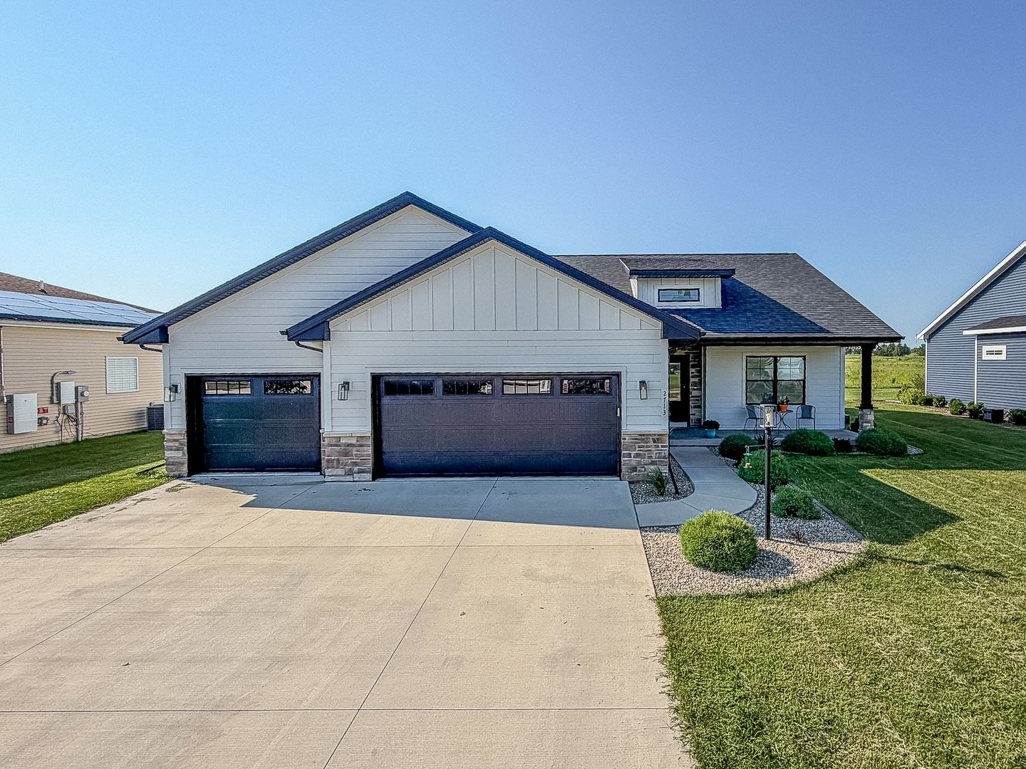 2713 E Stone Creek Boulevard Property Photo 1