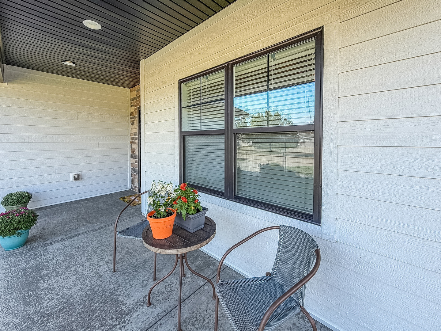 2713 E Stone Creek Boulevard Property Photo 5