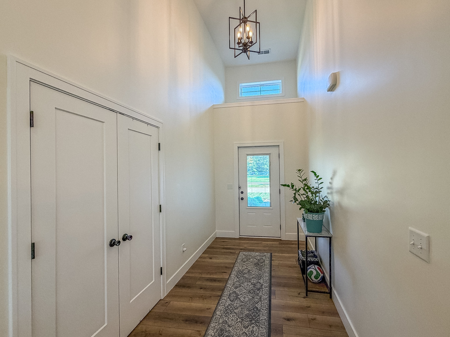 2713 E Stone Creek Boulevard Property Photo 7