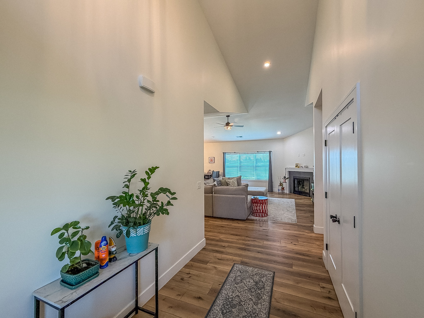 2713 E Stone Creek Boulevard Property Photo 8