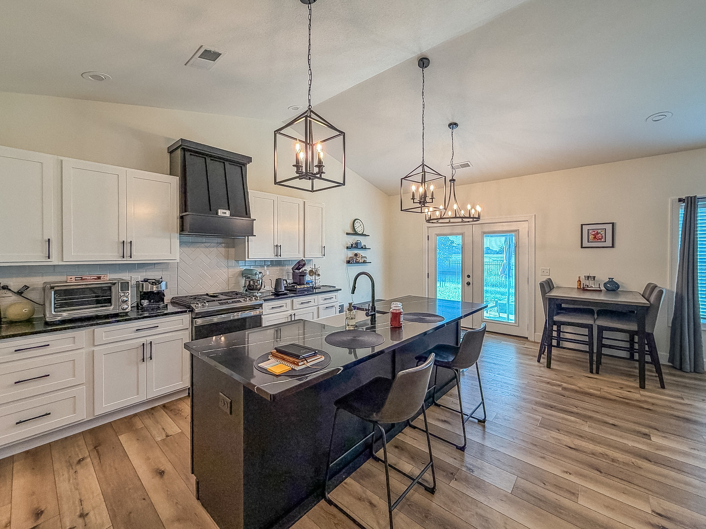 2713 E Stone Creek Boulevard Property Photo 16