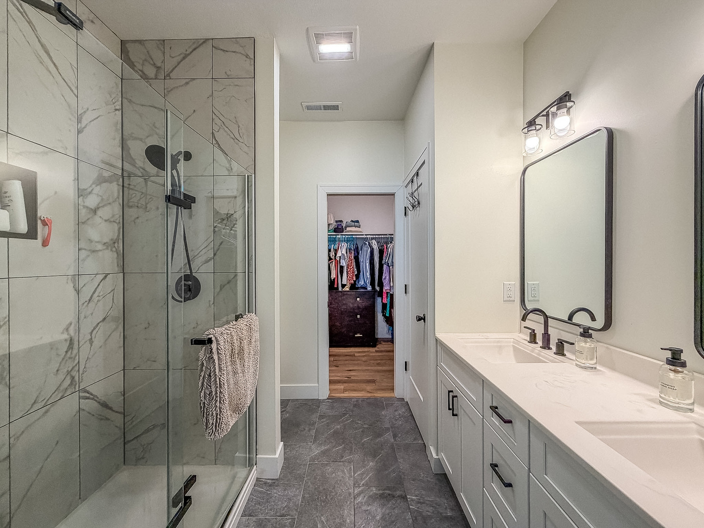 2713 E Stone Creek Boulevard Property Photo 28