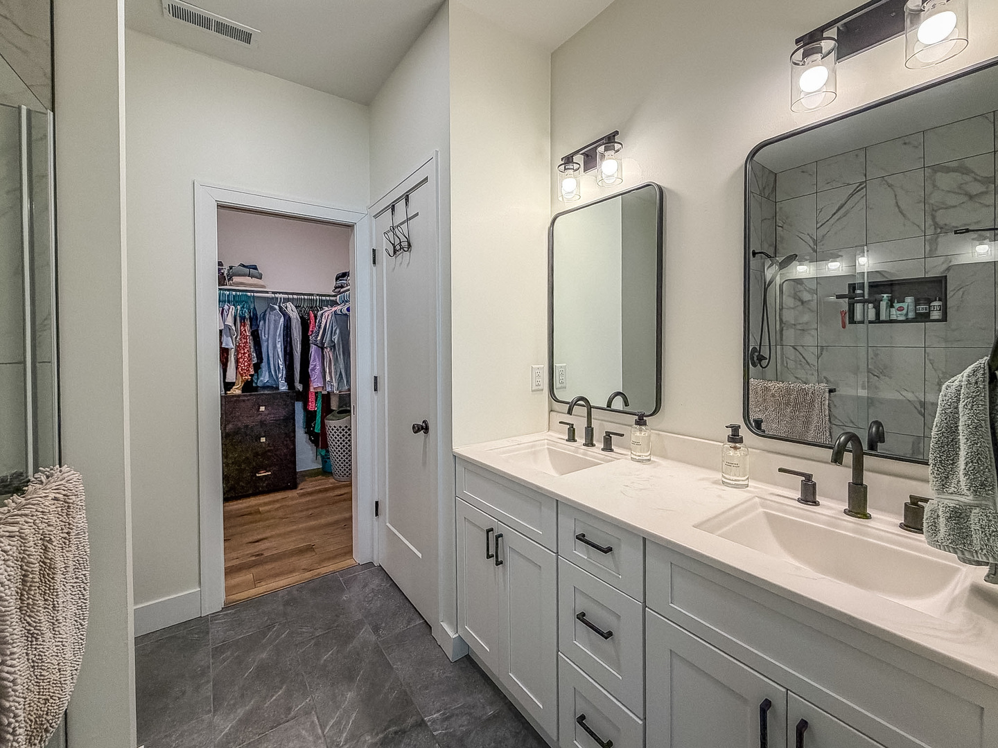 2713 E Stone Creek Boulevard Property Photo 29