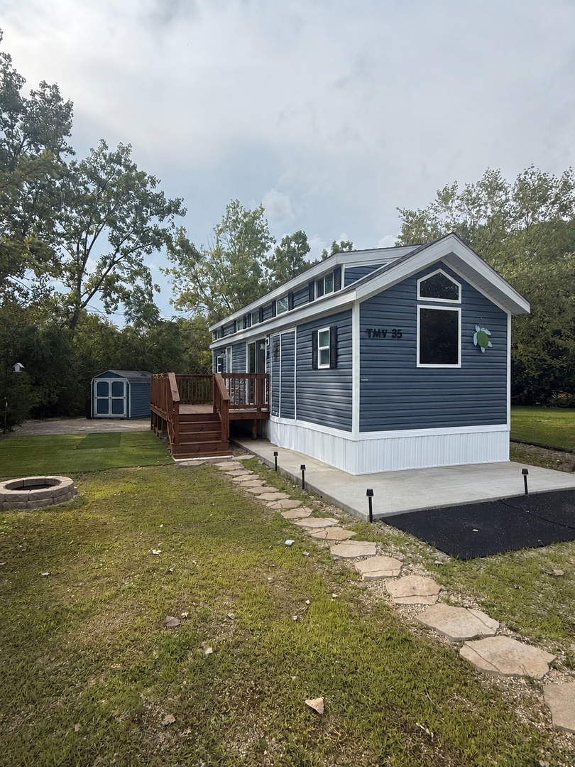 35 Dinosaur Road Property Photo 1