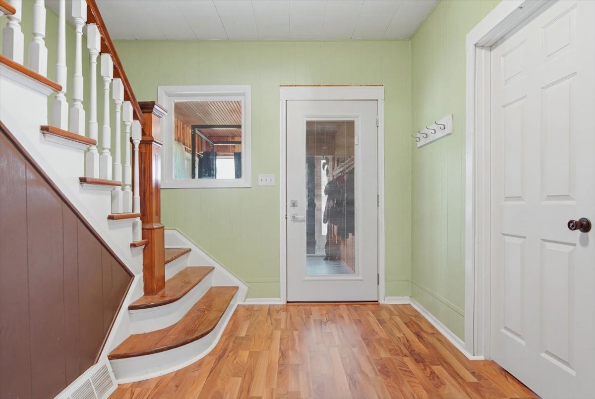 222 Wilson Avenue Property Photo 10