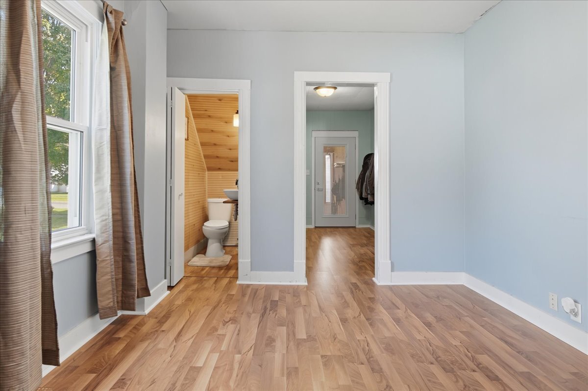 222 Wilson Avenue Property Photo 13