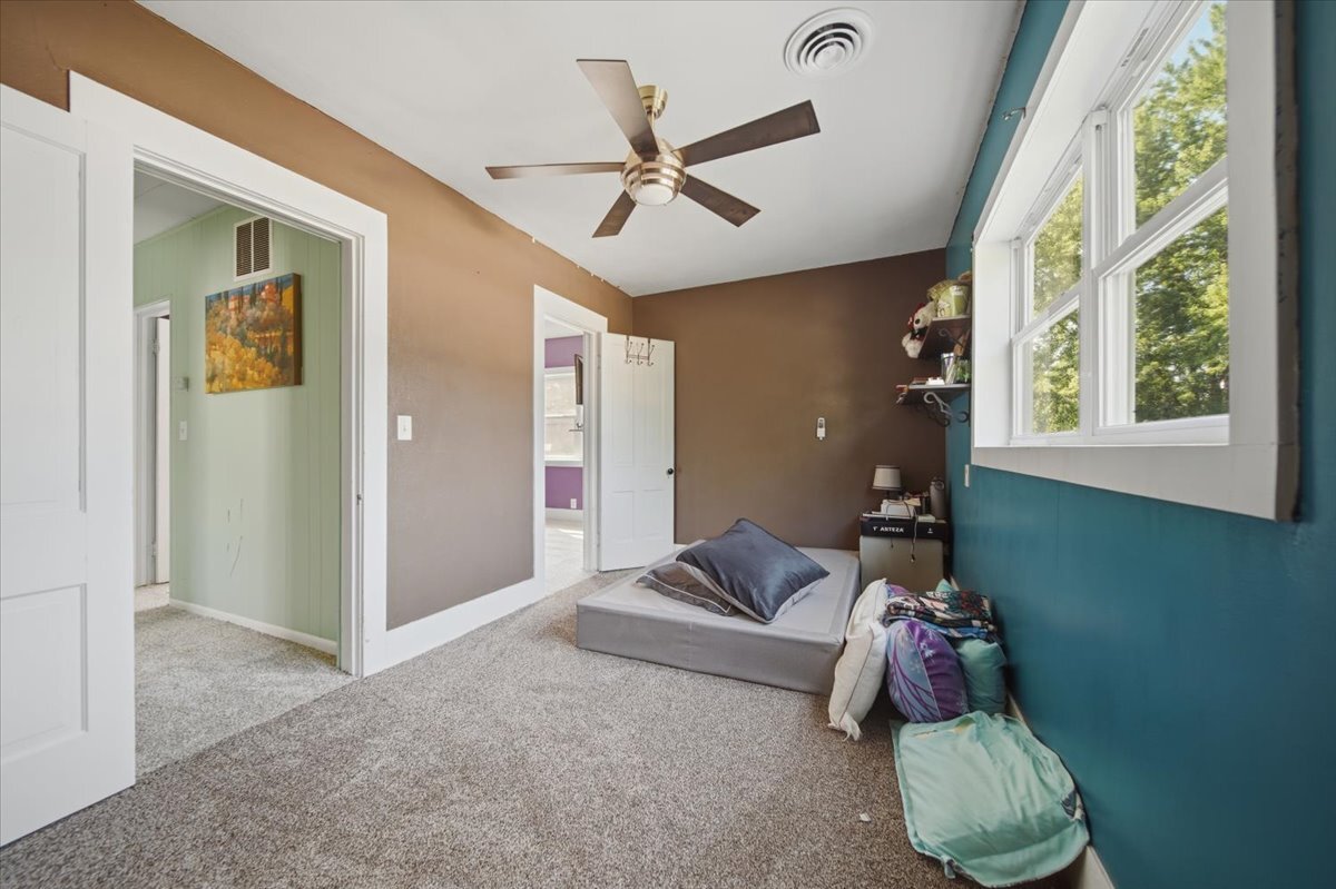 222 Wilson Avenue Property Photo 23