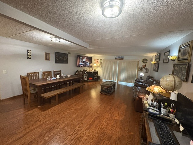 6701 N Milwaukee Avenue 303 Property Photo 6