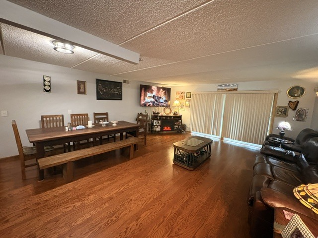 6701 N Milwaukee Avenue 303 Property Photo 8