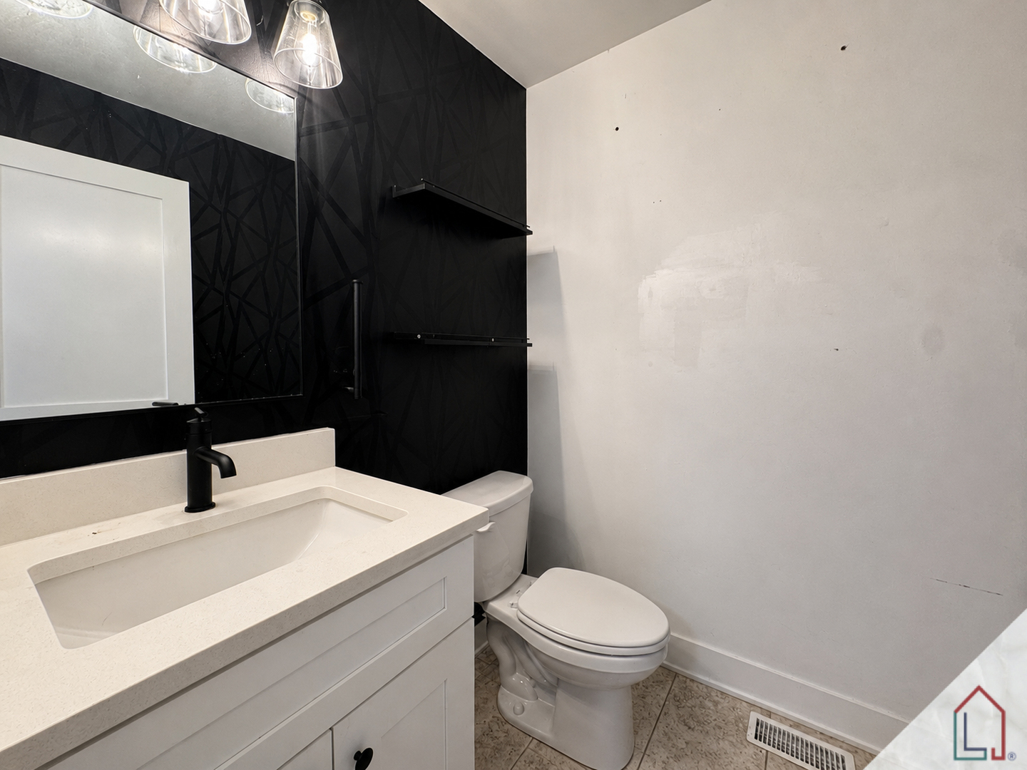 18145 94th Avenue Property Photo 9