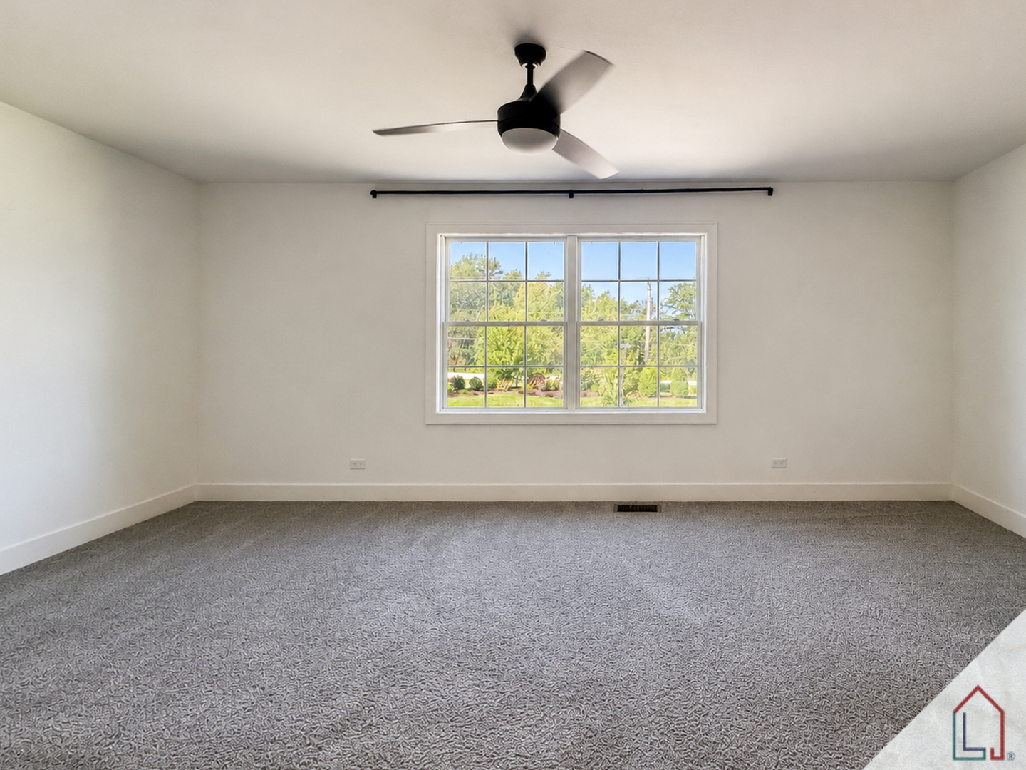 18145 94th Avenue Property Photo 11