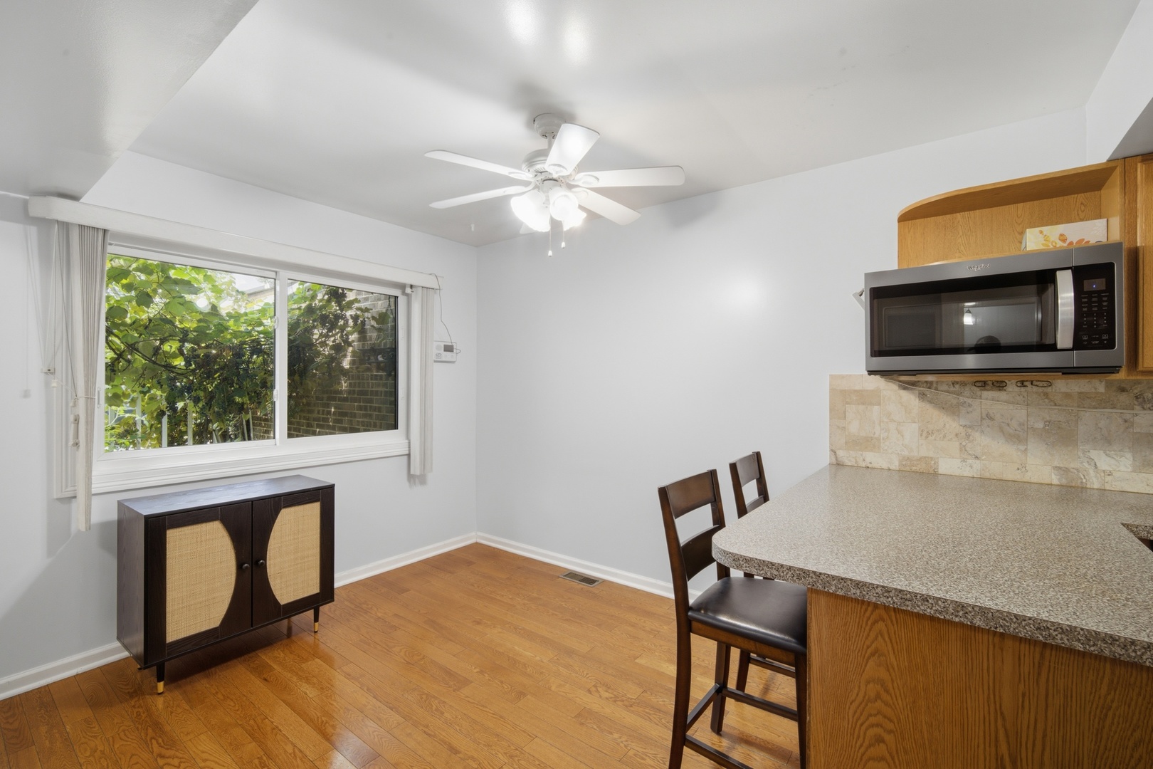 411 Hickory Drive 411 Property Photo 4