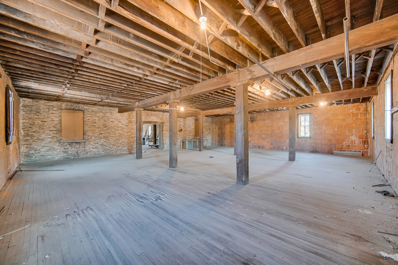 15300 Greenwood Road Property Photo 7