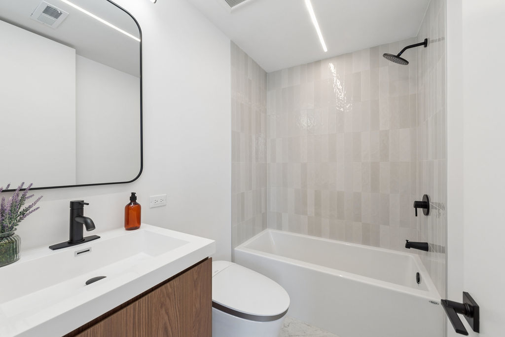 1656 N Bosworth Avenue 3n Property Photo 16