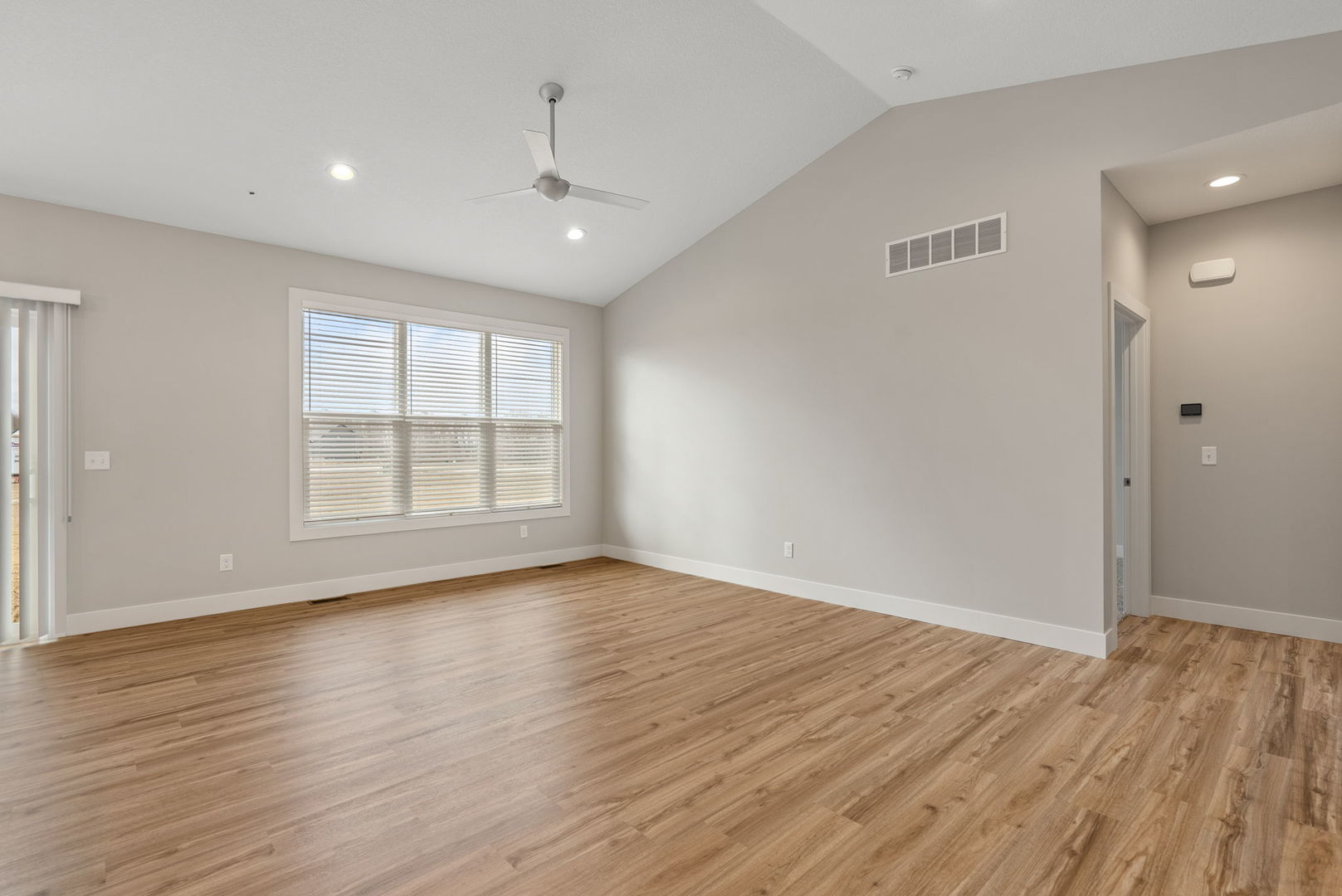 4 Frank Court Property Photo 4