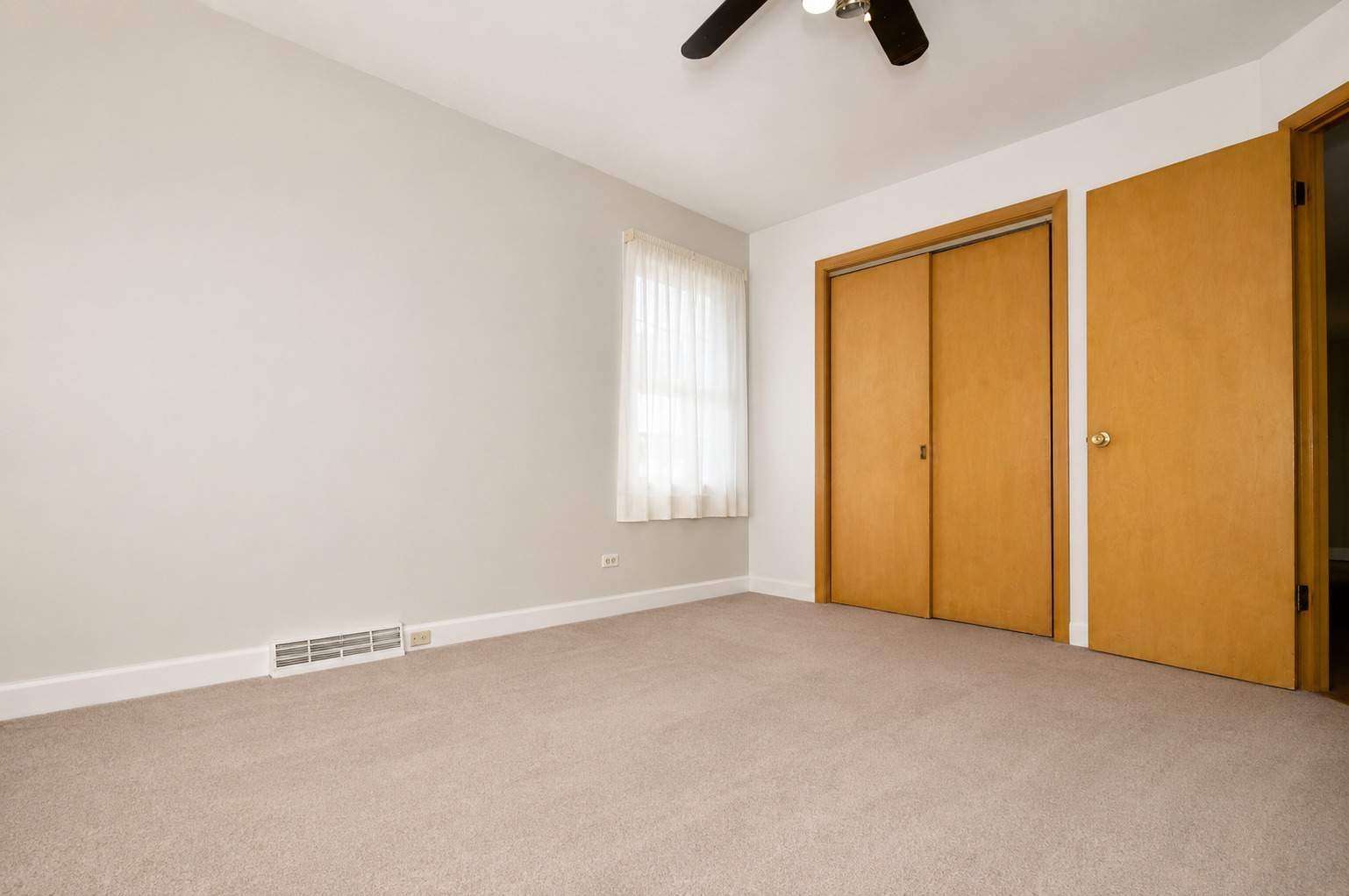 4253 Prescott Avenue Property Photo 20